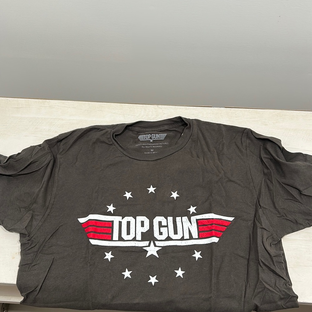 Top gun size Medium gray shirt